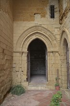 Entrance to the chapter house