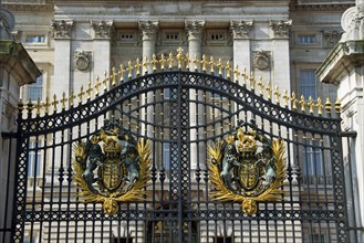 Royal coat of arms on palace gates
