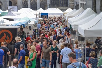 Arts and crafts market