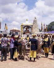 Mysore 26th Maharaja of Srikantadatta Narasimharaja Wadiyar sitting in Chariot during Dussera procession at Mysore palace ground