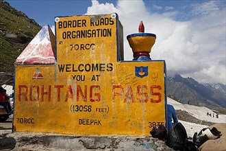 High altitude cross at Rohtang Pass