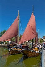Zeesboote in the harbour