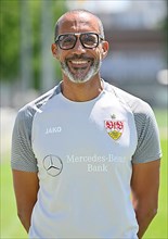 Team doctor PH Dr. med. habil. Raymond Best VfB Stuttgart Portraittermin VfB Stuttgart 2022 2023 Licensed player Football 1st Bundesliga Men GER Stuttgart 05. 07. 2022