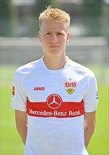 Chris Fuehrich VfB Stuttgart Portraittermin VfB Stuttgart 2022 2023 Licence Player Football 1. Bundesliga Men GER Stuttgart 05. 07. 2022