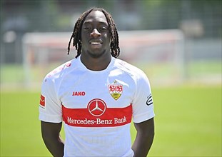 Tanguy Coulibaly VfB Stuttgart Portraittermin VfB Stuttgart 2022 2023 Licence Player Football 1. Bundesliga Men GER Stuttgart 05. 07. 2022