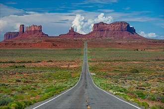 View of Monument Valley from Highway 163