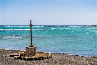 A cross by the seaside next to San Gabriel Castle in Arrecife