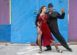 Tango dancers