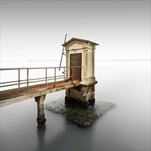 Long exposure of a water level gauge in the Venice Lagoon
