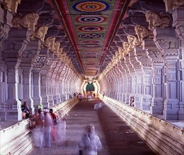 Longest temple corridor