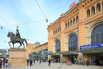 Hanover main station in neo-Renaissance style