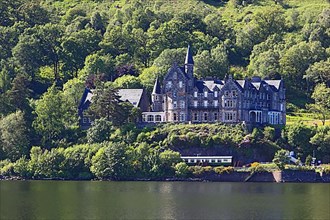 Romantic Loch Awe Hotel on Loch Awe