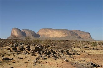 Mighty mountains of sandstone lie in the area between the Hand of Fatima and Hombori Tondo, Mali