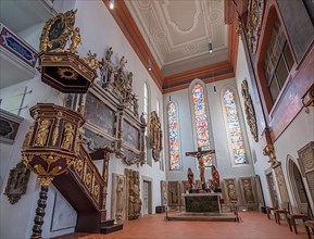Georgenkirche, interior with pulpit and chancel