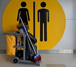 Cleaning trolley sign Toilet,