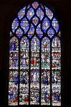 Enclos paroissial, leaded glass window in the choir