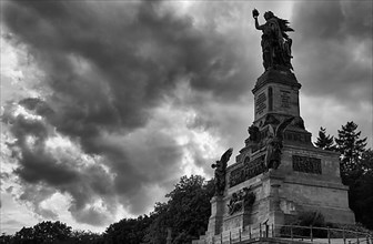 Niederwald Monument, Watch on the Rhine