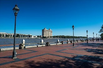 Boardwalk along the Savannah river, Savannah