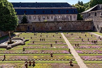 Cemetery for war victims and victims of National Socialism in the former cloister, behind Bursenbau