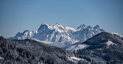 Loferer Steinberge in winter, alpine panorama