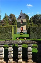 Hedges cut into shape, Jardins du Manoir d'Eyrignac
