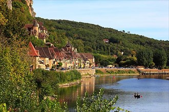 La Roque-Gageac on the banks of the Dordogne, Aquitaine region