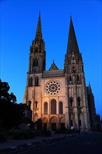 Chartres, Notre-Dame de Chartres Cathedral in the dawn