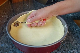 Swabian cuisine, preparation of Haertsfelder potato cake