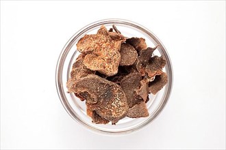 Dried mushrooms, dried truffles