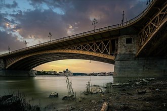 Long exposure on the bank of the Danube, under Margaret Bridge