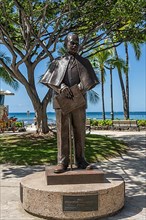 Prince Kuhio statue at Waikiki beach, Ohahu