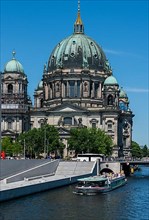 Berlin Cathedral, Spree with excursion steamer