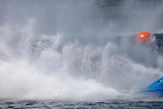 Spray of water from a race boat, Saint Lawrence River