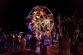 Ferris wheel, Boulevard Poincare folk festival