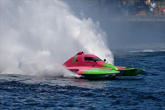 Hydroplane racing on the Saint Lawrence River, Valleyfield