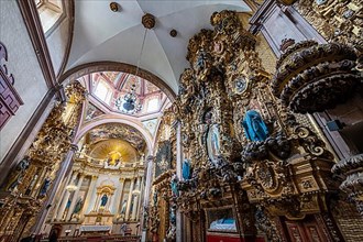 Beautiful interior in the Parish of the Sacred Heart of Jesus "Of St. Claire", Unesco site Queretaro