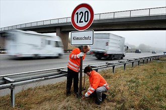 Environmental associations demand speed limit for climate protection. Stuttgart, Baden-Wuerttemberg