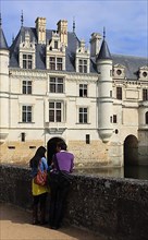 Chenonceau Castle, moated castle in the village of Chenonceaux in the Indre-et-Loire department of the Centre-Val de Loire region