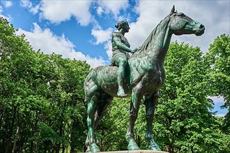 Amazon on horseback, equestrian statue by the sculptor Louis Tuaillon in bronze