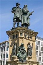 Johannes Gutenberg Monument, Rossmarkt