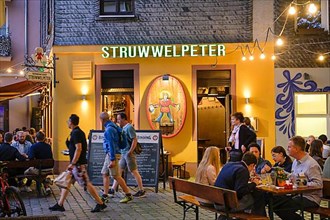 Apfelweinwirtschaft Struwwelpeter, nightlife district