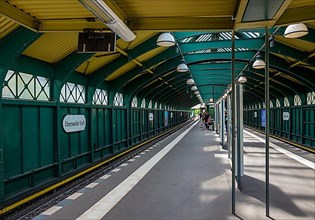 Eberswalder Strasse underground station, Hochbahn