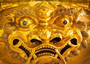 Chinese dragon golden statue close up