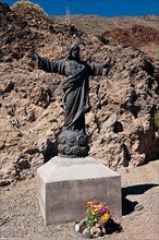 Christ statue next to cable car station on Teide