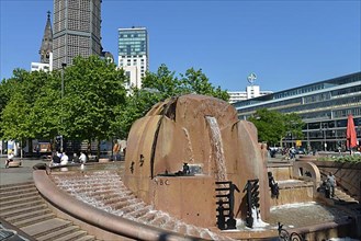 Globe Fountain