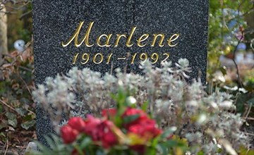 Marlene Dietrich Grave