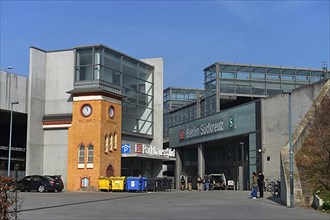 Suedkreuz station