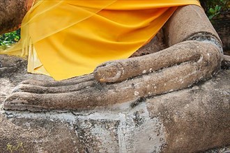Hand detail of the Buddha statue