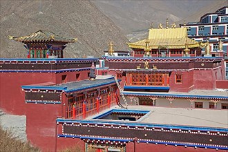 Reconstruction in the Yushu New Thrangu Gompa of the Tibetan Thrangu Monastery after the 2010 earthquake in Yushu