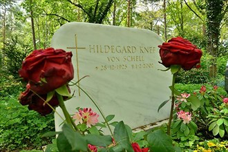 Hildegard Knef grave